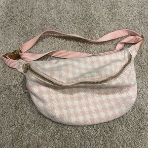 Stoney Clover jumbo Fanny